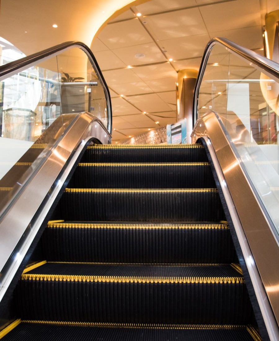 electric-escalator-way-up-mall